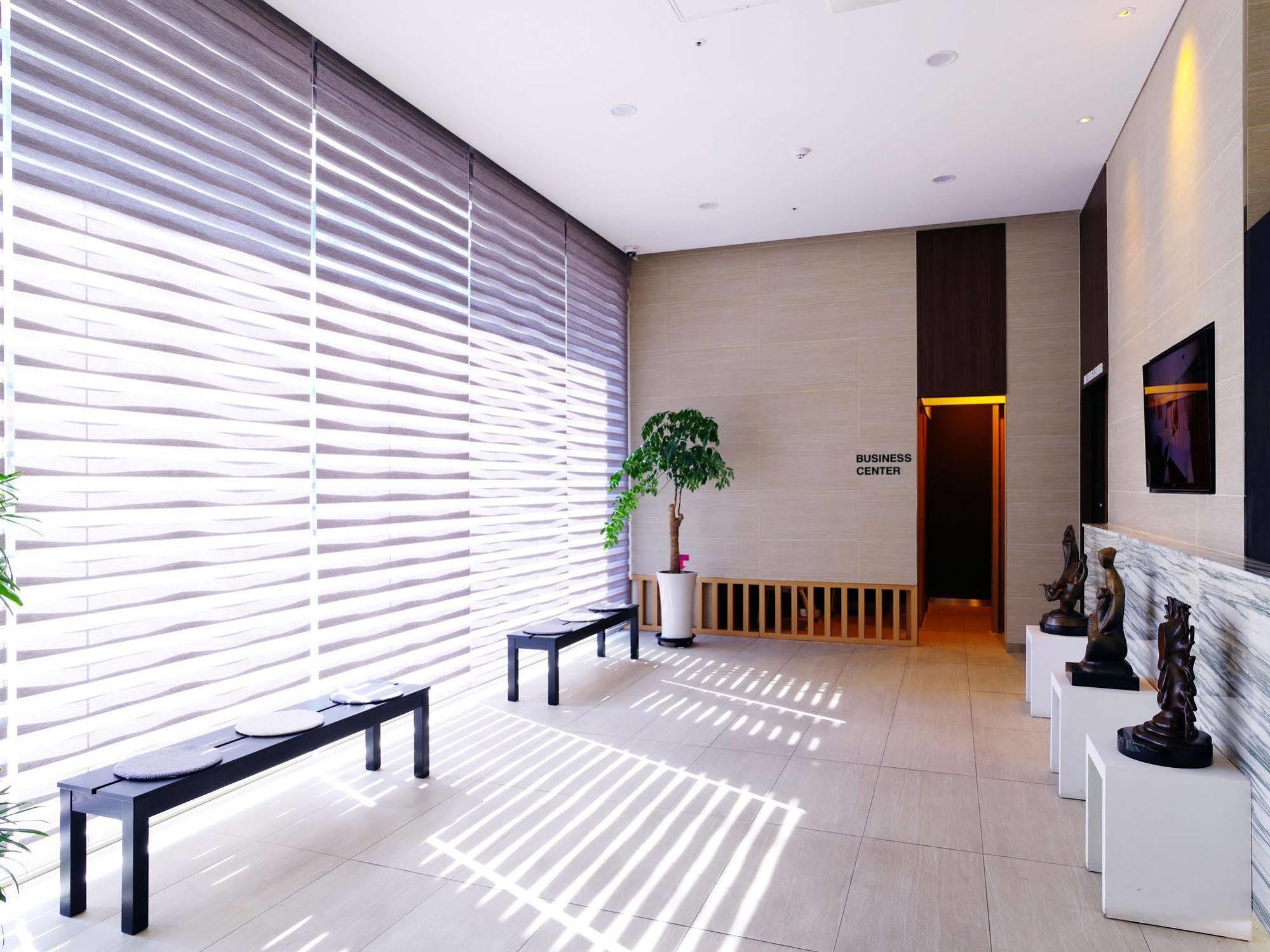 On Smart Hotel Cheonan Zewnętrze zdjęcie