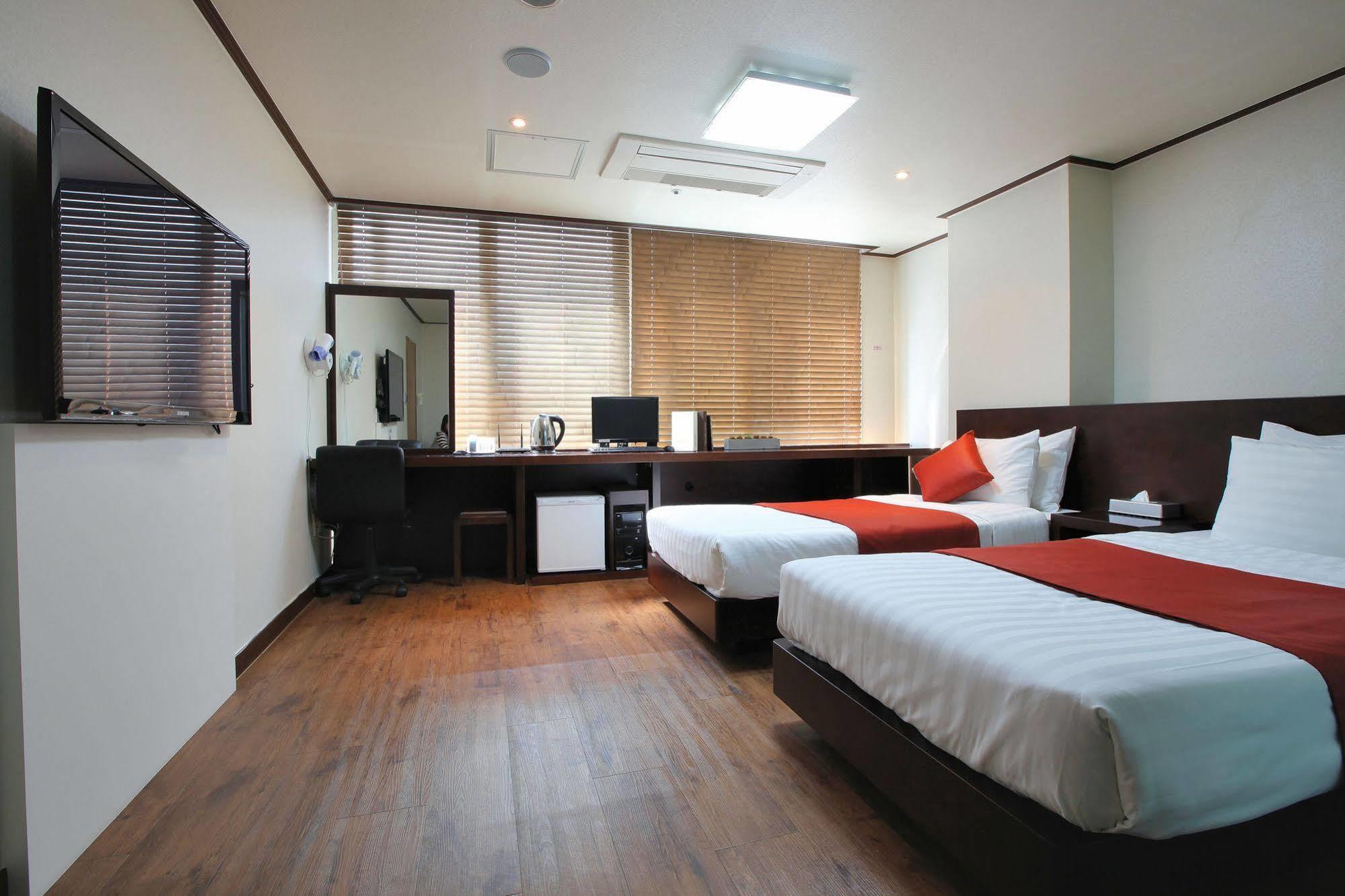 On Smart Hotel Cheonan Zewnętrze zdjęcie