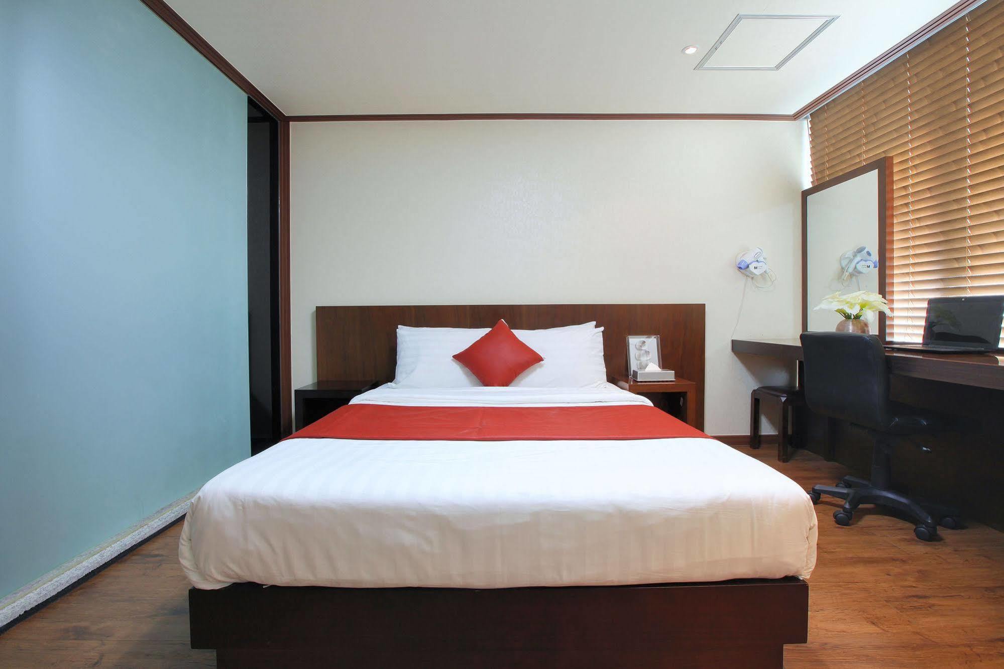 On Smart Hotel Cheonan Zewnętrze zdjęcie